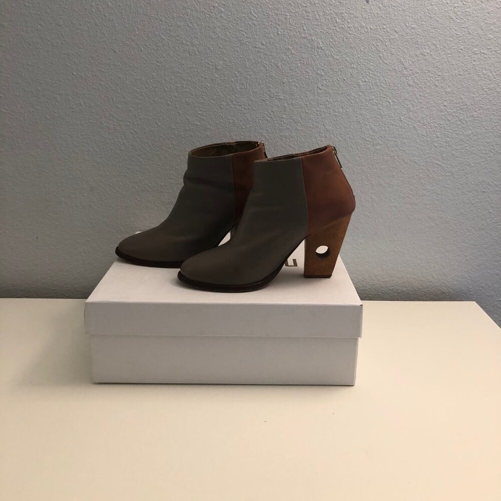 Nina Payne Halsey Colorblock Hole Punch Boots Size 38